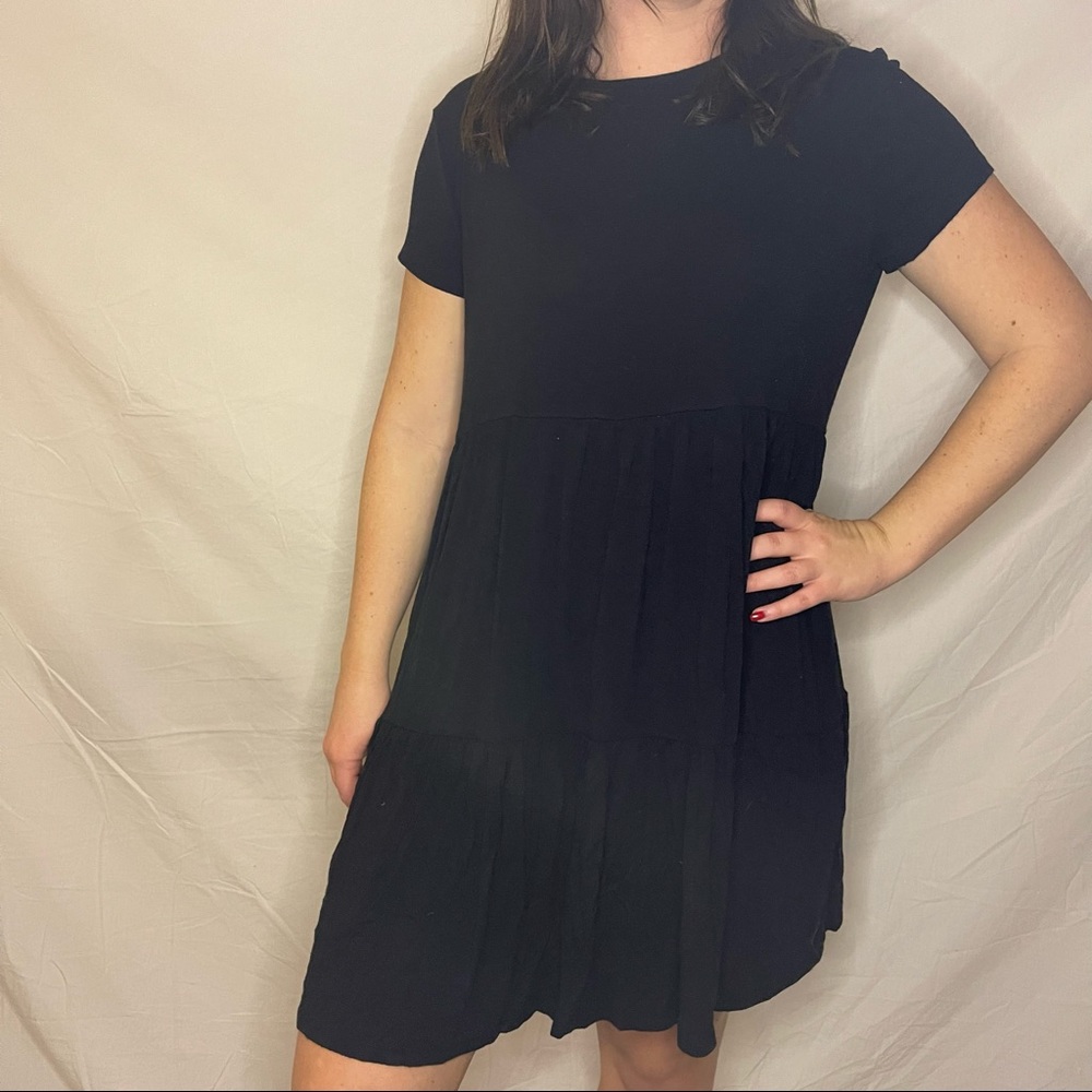 🤍 black dress with flowy vibes 🤍